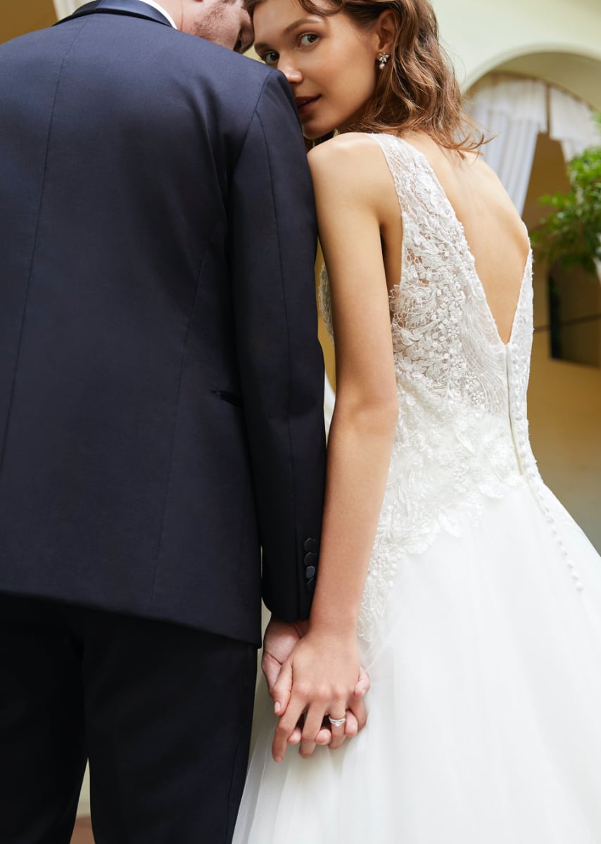 BRIDE : BLUETTE / GROOM : TUXEDO KN-06 TAGLIATORE NAVY画像